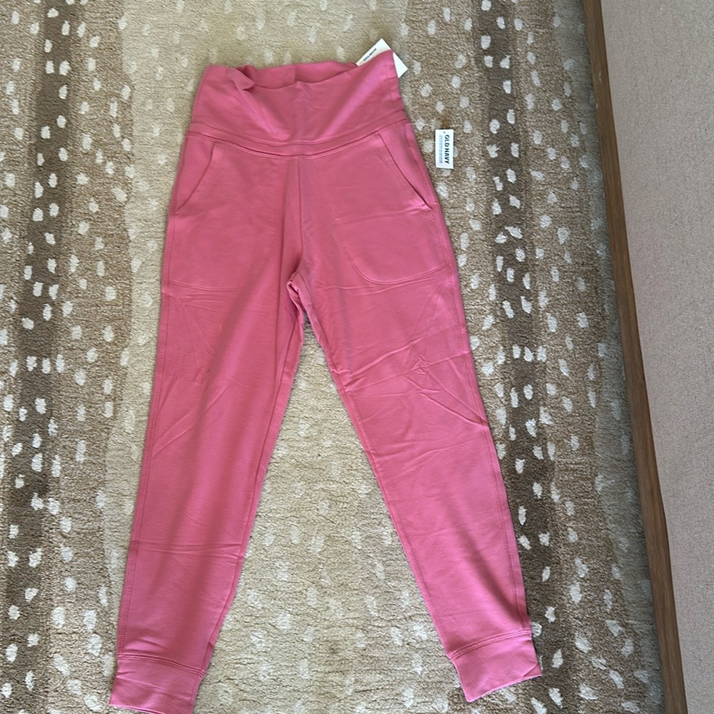 NWT Brand New Never Worn Old Navy Joggers Size XS